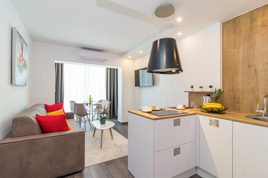 N&G New Apartment Stoja Beach Pula Buitenkant foto