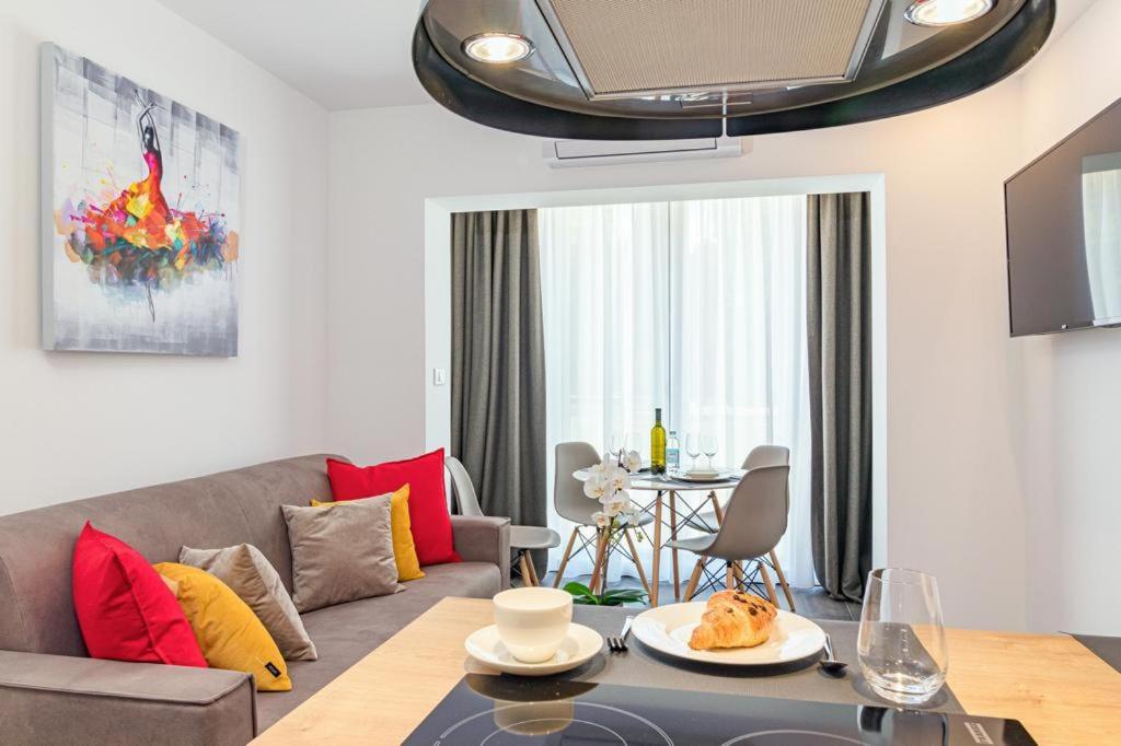 N&G New Apartment Stoja Beach Pula Buitenkant foto