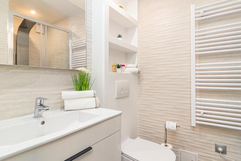 N&G New Apartment Stoja Beach Pula Buitenkant foto